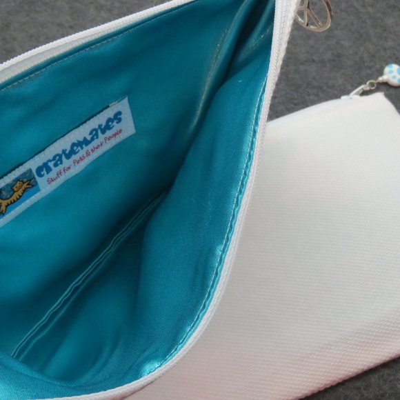 Set of 2 Teal Lace on White Linen Purse Organizer Makeup Bag NEW with tags - Picture 2 of 4